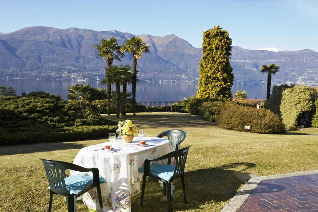 Villa Panorama Porto Valtravaglia Eksteriør bilde
