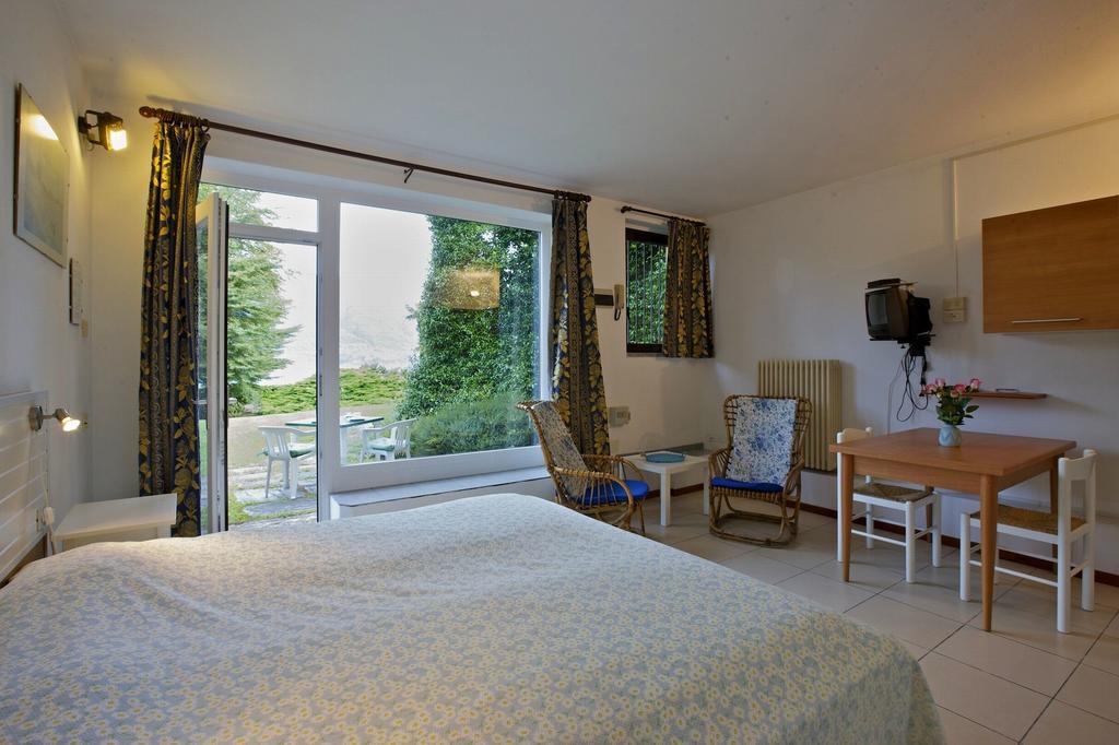 Villa Panorama Porto Valtravaglia Eksteriør bilde